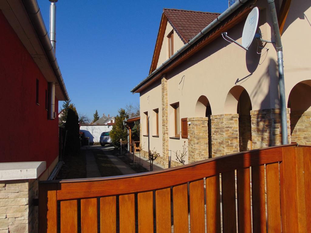 Anna Bathory Apartmanhaz Hajdúszoboszló Zewnętrze zdjęcie