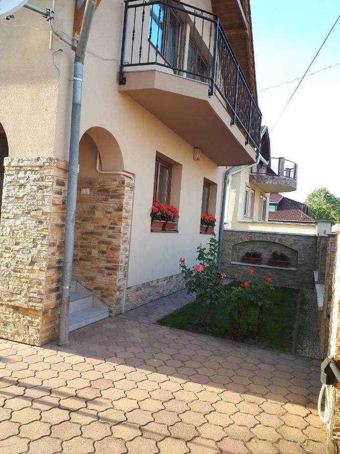 Anna Bathory Apartmanhaz Hajdúszoboszló Zewnętrze zdjęcie